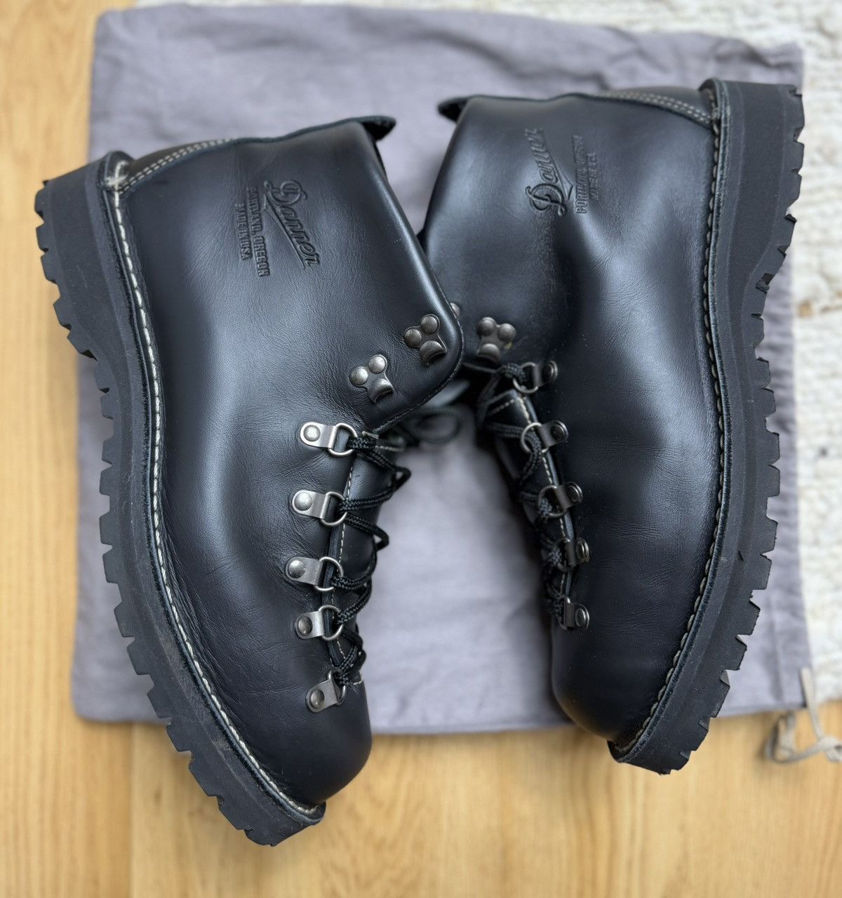 Danner Danner Mountain Light II GORE-TEX size 11 Size US 11 / EU 44 - 1 Thumbnail