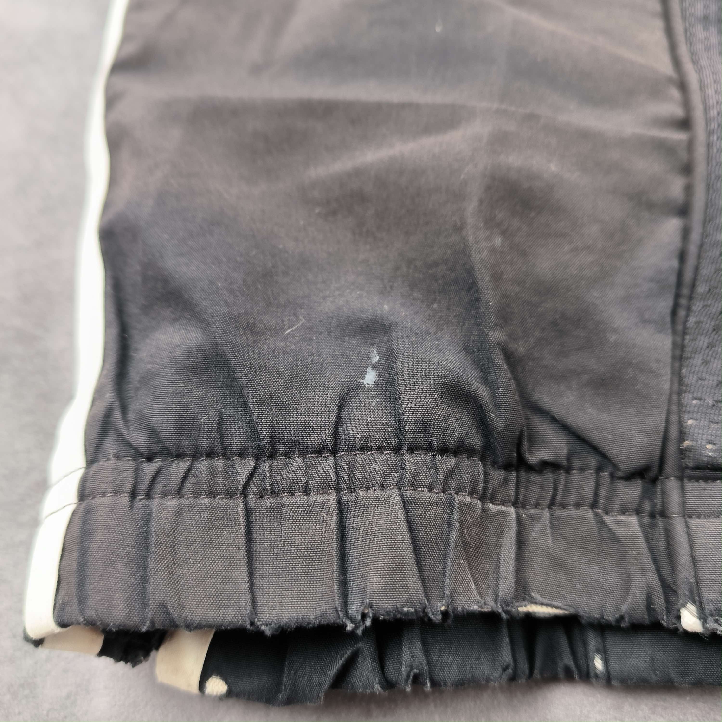 Adidas Chelsea 2009 Adidas football pants size M Size US 32 / EU 48 - 9 Thumbnail