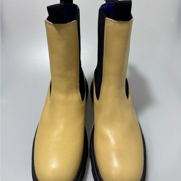Burberry Burberry Creeper Chelsea Boots Yellow Black Men’s EU 44/US 1 Size US 11 / EU 44 - 2 Thumbnail