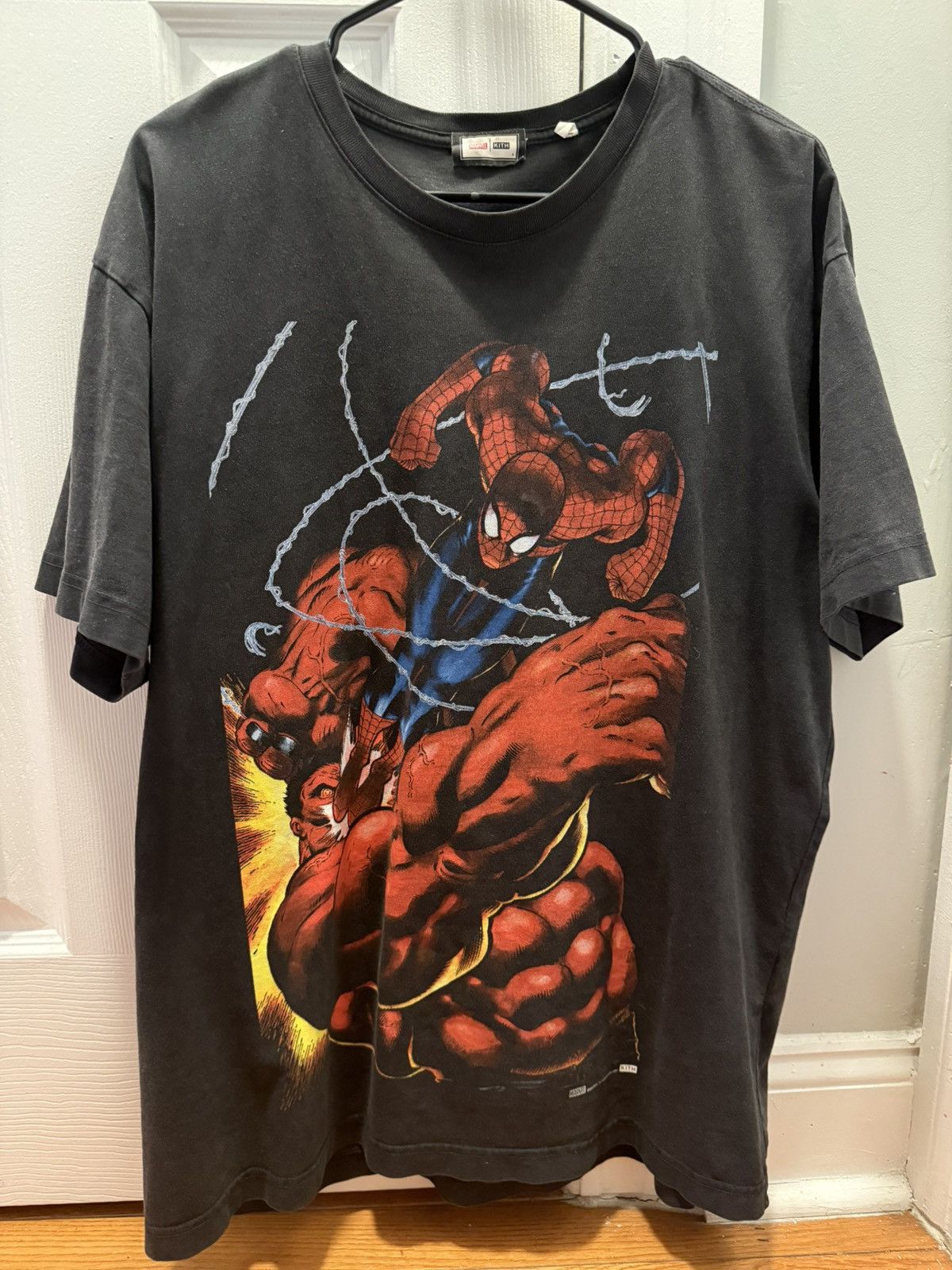 Kith × Marvel Spider-Man Venom m サイズ Marvel Kith #3 Venom V 