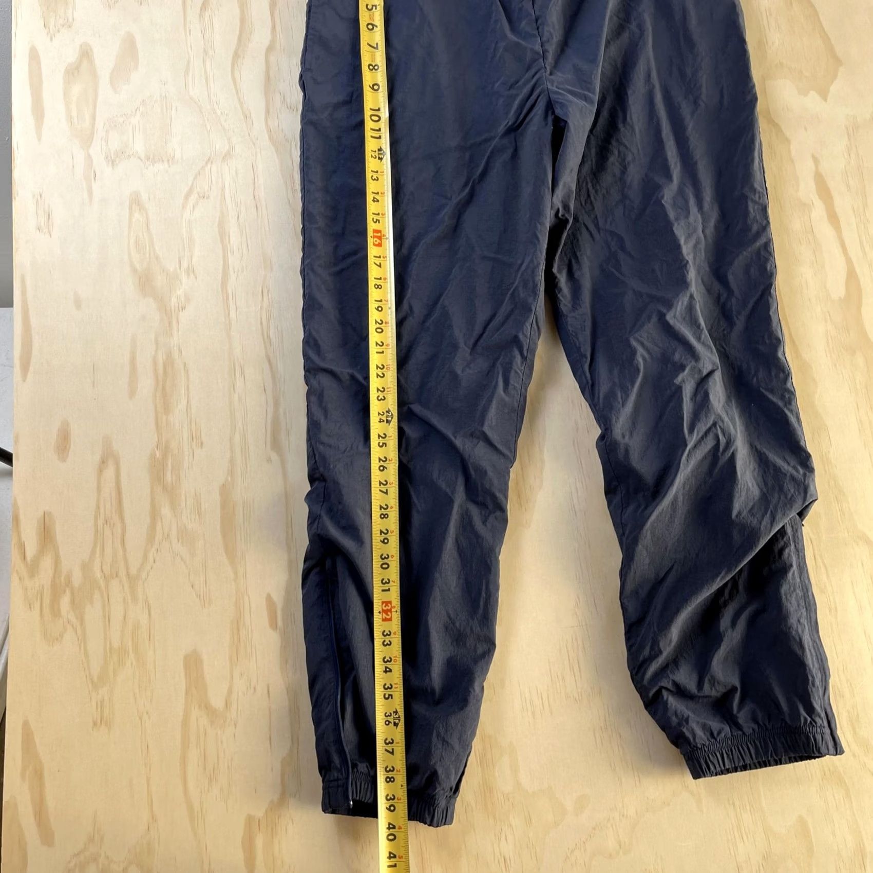Reebok VINTAGE Reebok Track Pants Mens M Blue Nylon Lined Zip Cuff Athletic Size US 31 - 5 Thumbnail