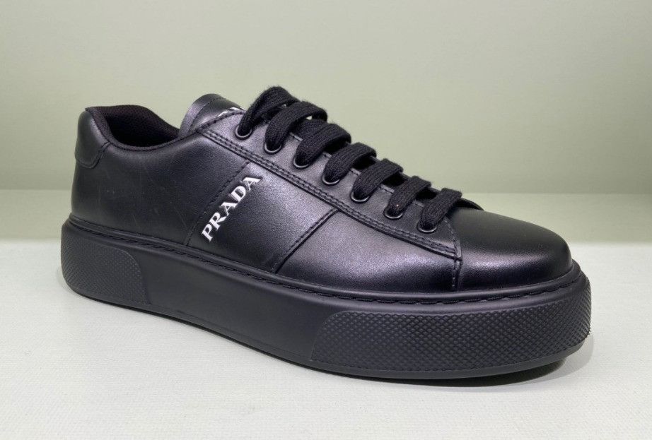 Prada o1la1rc1a0925 Logo Leather Sneakers in Black Size US 9 / EU 42 - 2 Thumbnail