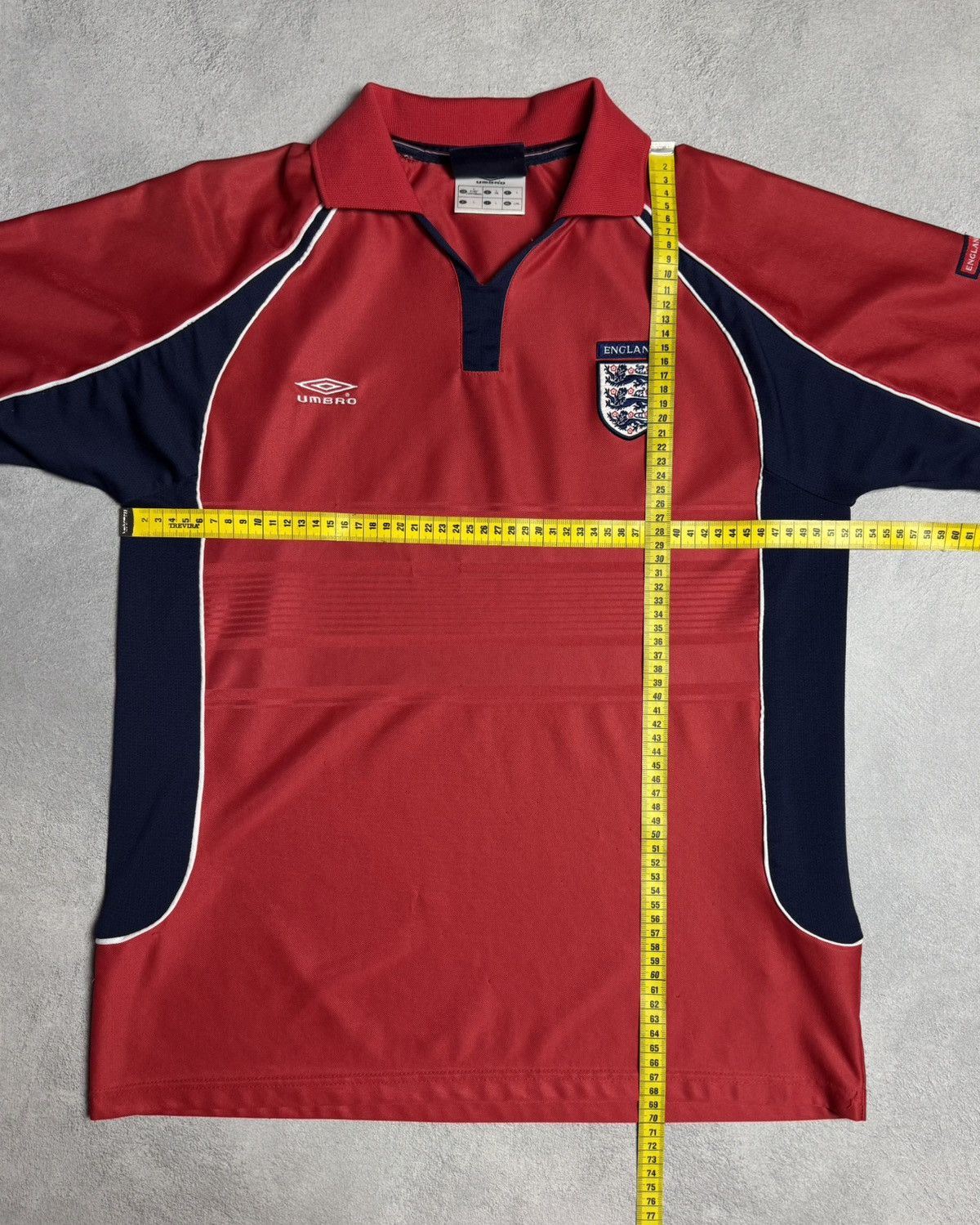 Umbro England 2000 2001 Training Shirt Soccer Jersey Umbro Vintage Size US L / EU 52-54 / 3 - 17 Thumbnail