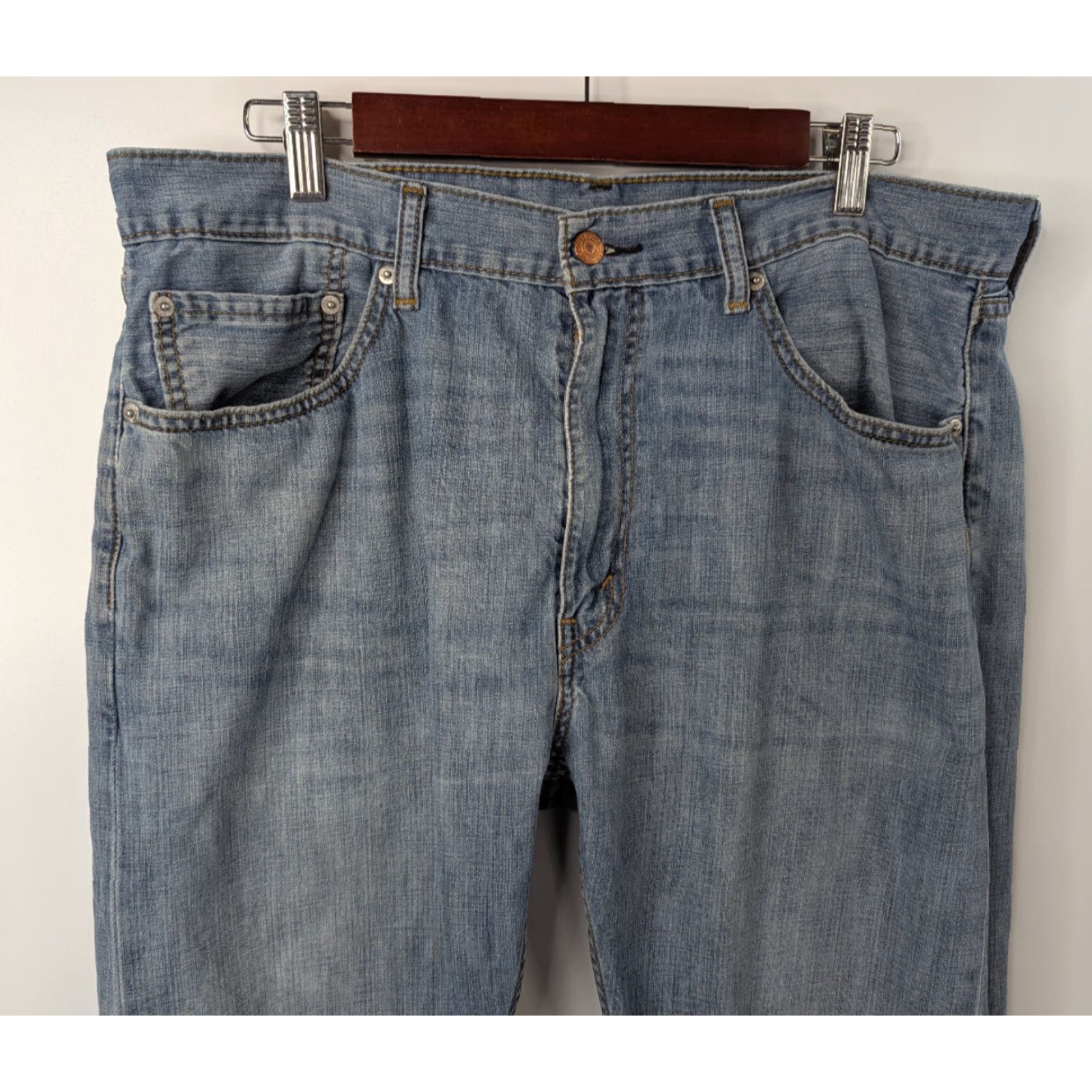 Levi's Levi's 505 Jeans Mens 36x29 Denim Medium Wash Regular Fit Distressed Jeans Pants 5-Pocket Levi's 500 Series Blue Mens 90s City Hipster Vintage: No Size US 36 / EU 52 - 4 Thumbnail