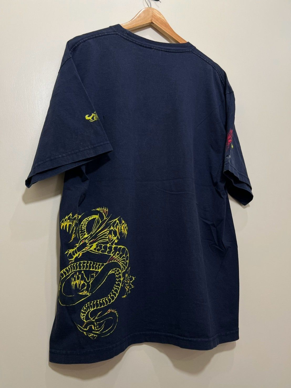 Vintage Vintage No Boundaries Dragon shirt Y2K bnz01 Size US L / EU 52-54 / 3 - 2 Thumbnail