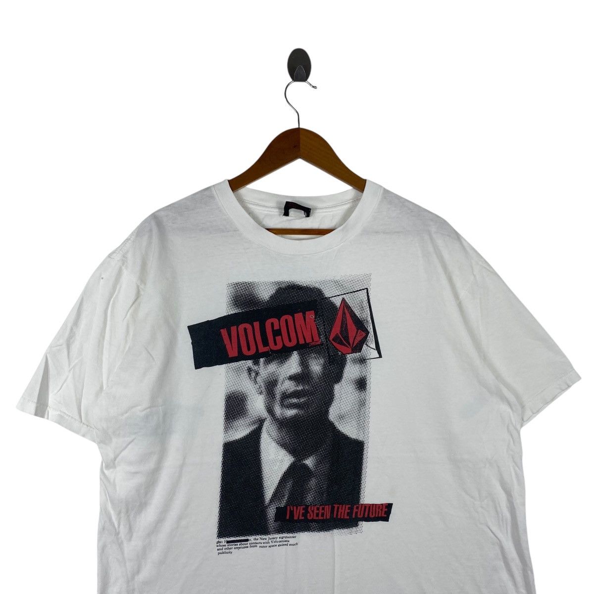 Vintage × Volcom Vintage VOLCOM SKATEBOARD FOTOFOLIO Seen Future Tee Shirt Size US XL / EU 56 / 4 - 2 Thumbnail