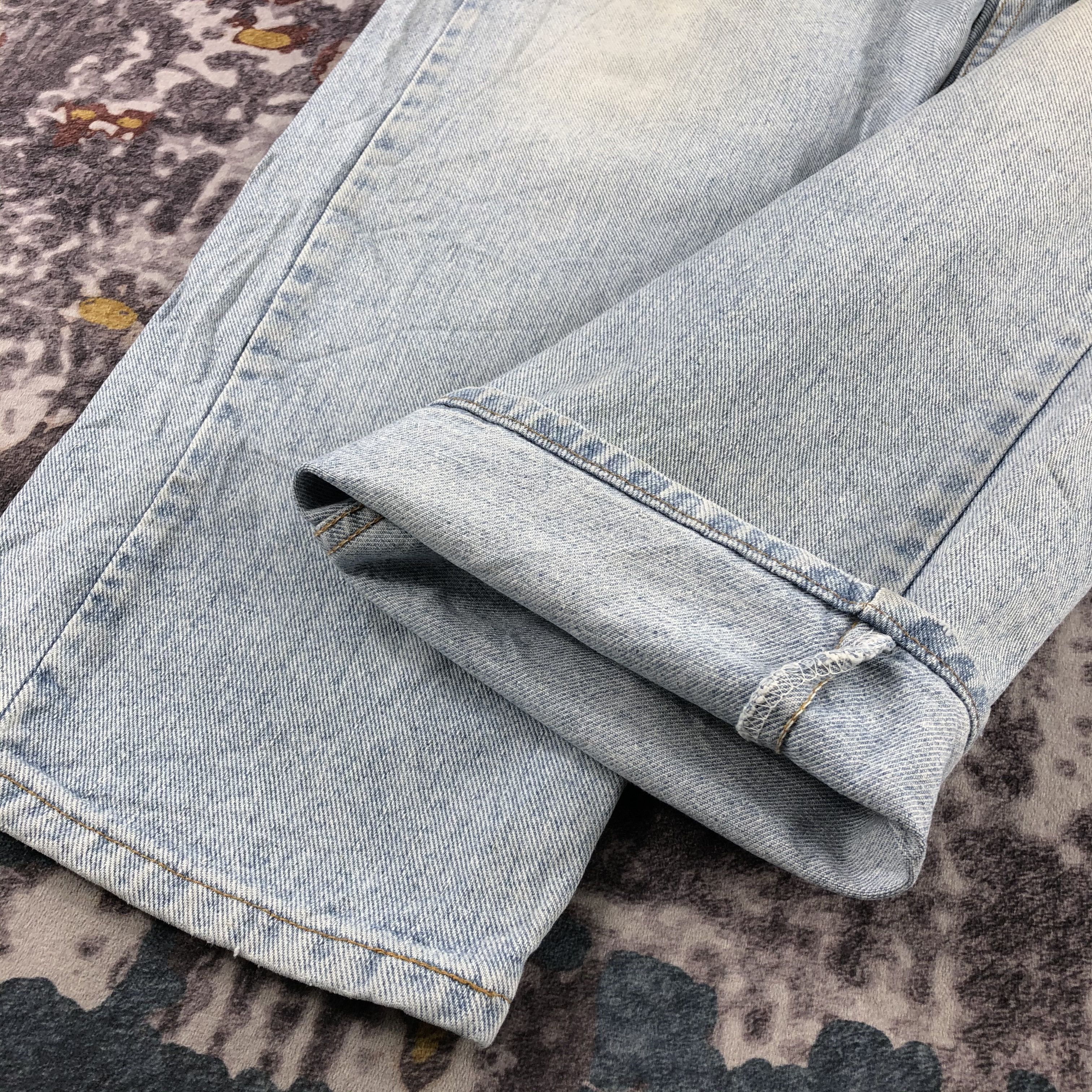Levi's × Vintage Vintage 90s Light Wash Levis 554 Jeans-JM3165 Size US 37 - 8 Thumbnail
