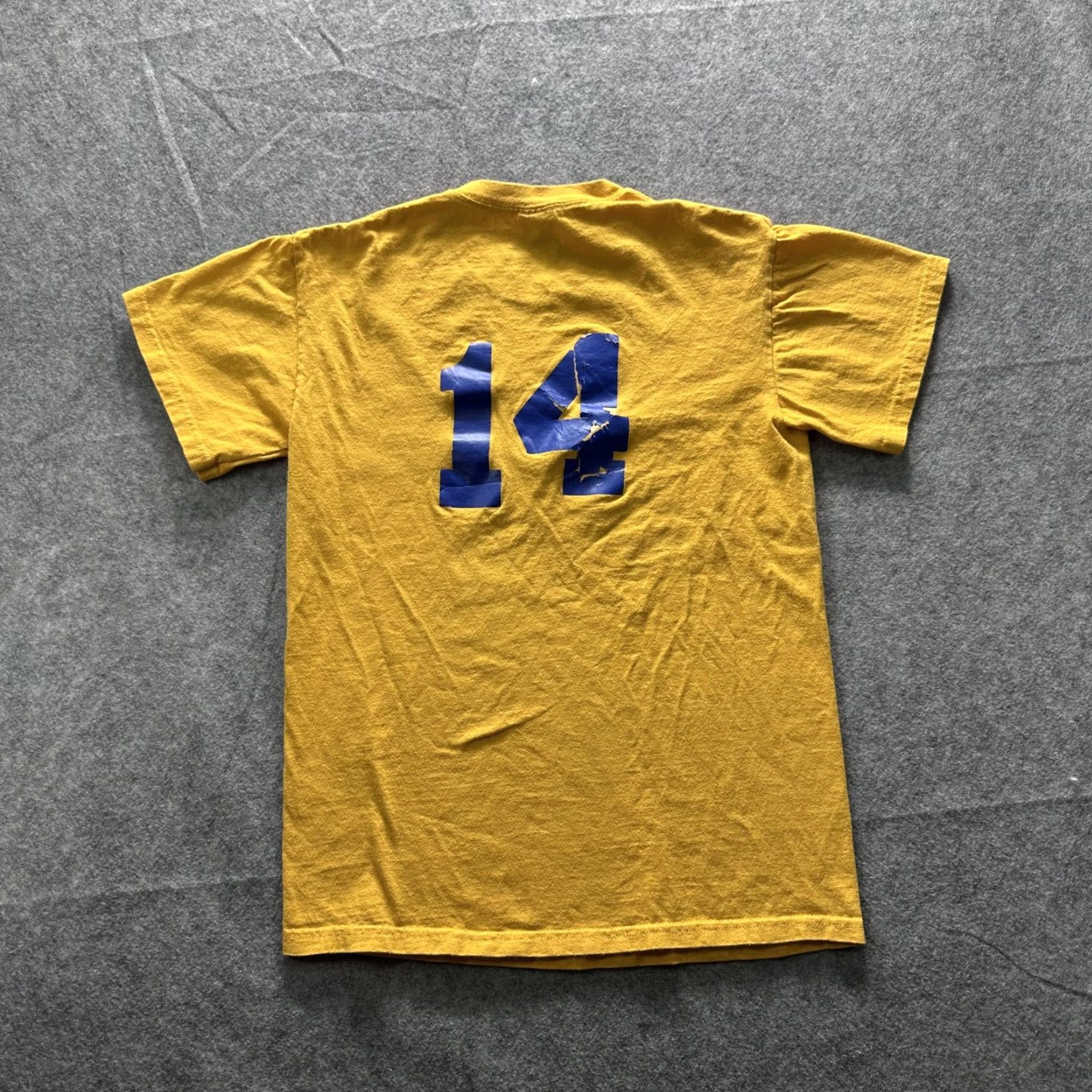 Gildan Gildan Shirt Mens Small Yellow Mt. Airy Basketball 2010 2011 Team Tee Graphic Size US S / EU 44-46 / 1 - 7 Thumbnail