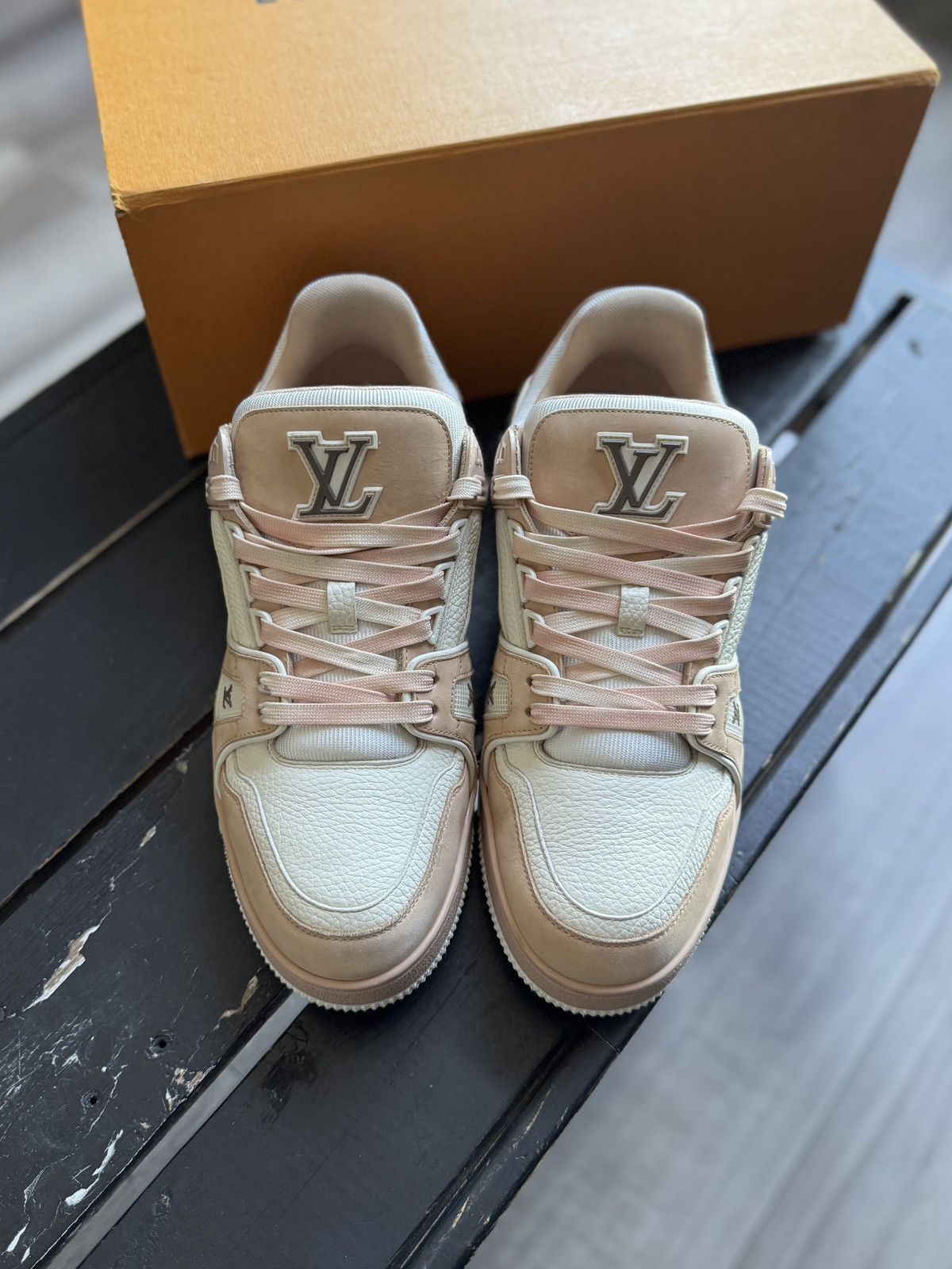 Louis Vuitton Louis Vuitton LV Trainer Sneaker Pink Signature Size US 9 / EU 42 - 3 Thumbnail