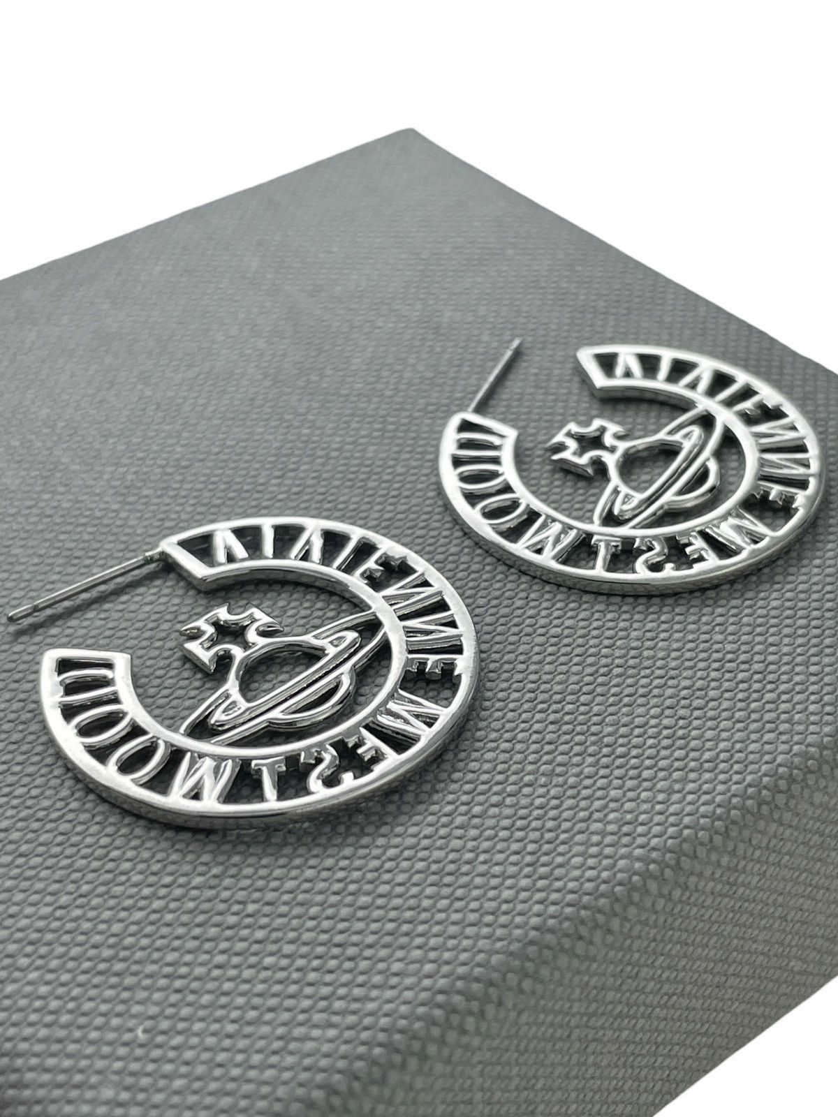 Vivienne Westwood Spell Out Hoop Orb Earrings Size ONE SIZE - 10 Thumbnail