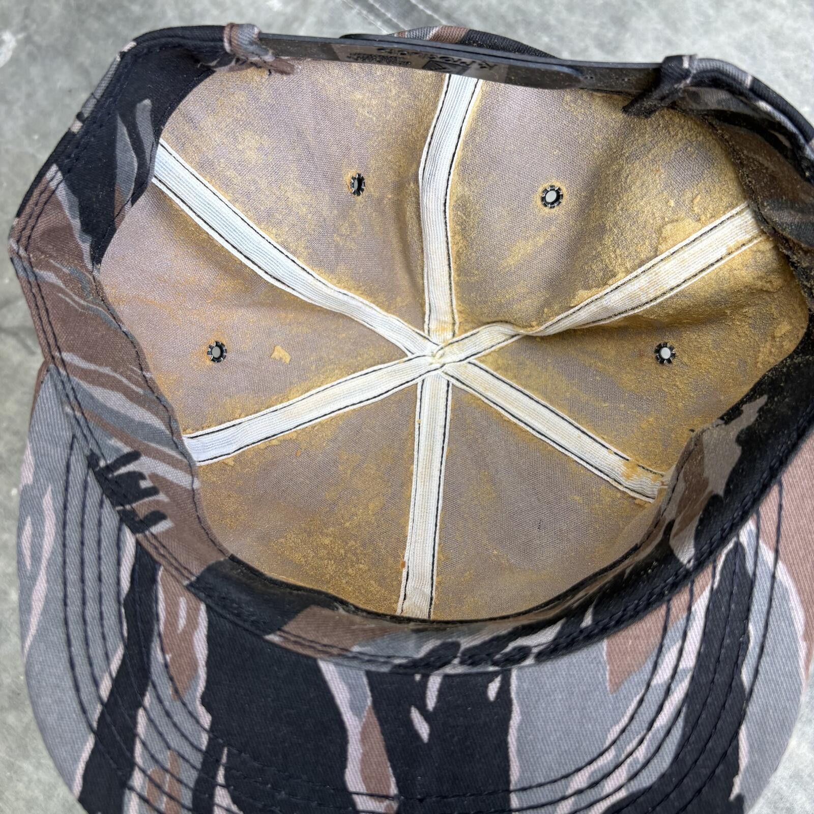 Vintage Vintage Deadstock Camo SFA Farmer’s Association Trucker Hat Size ONE SIZE - 4 Thumbnail