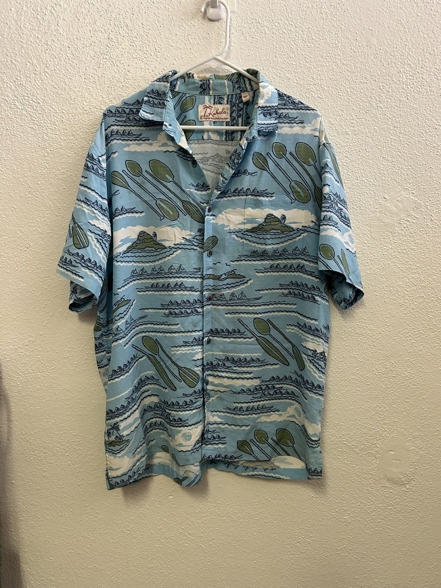 Kahala VINTAGE KAHALA HAWAII BLUE DIAMOND HEAD SHIRT SIZE L Size US L / EU 52-54 / 3 - 1 Thumbnail