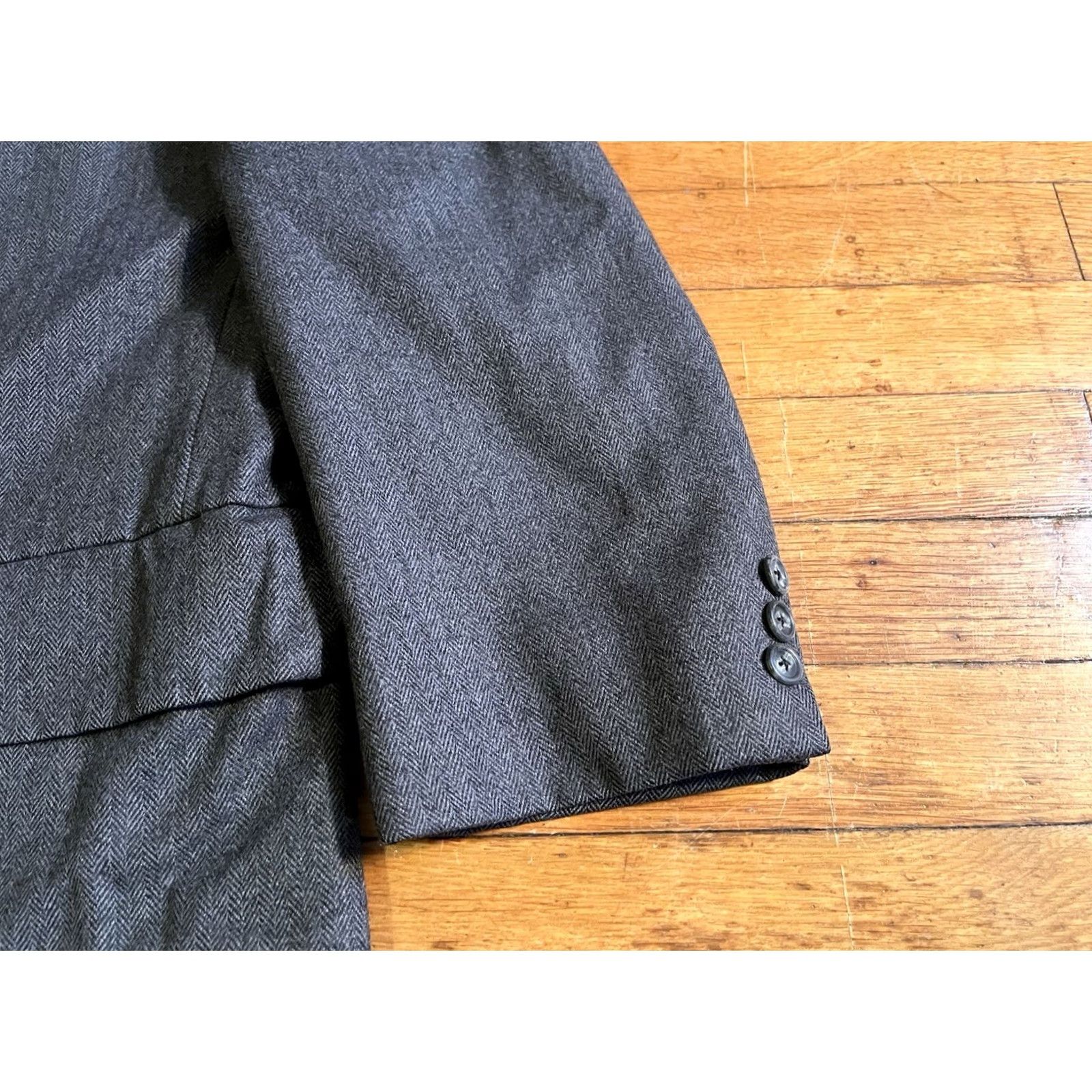 Hart Schaffner Marx VINTAGE Hart Schaffner Marx Herringbone Wool Overcoat Men’s 44 Grey Size US S / EU 44-46 / 1 - 6 Thumbnail