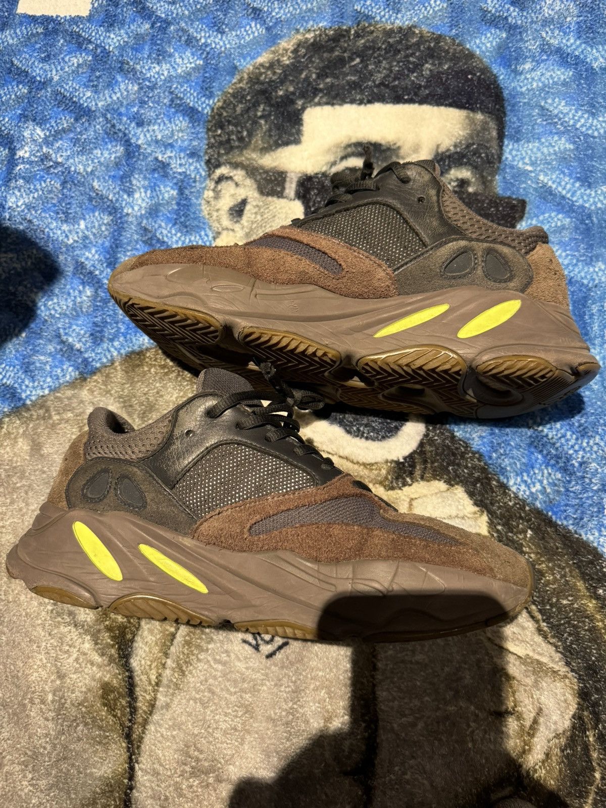 Yeezy Yeezy Boost 700 Size US 9.5 / EU 42-43 - 2 Thumbnail