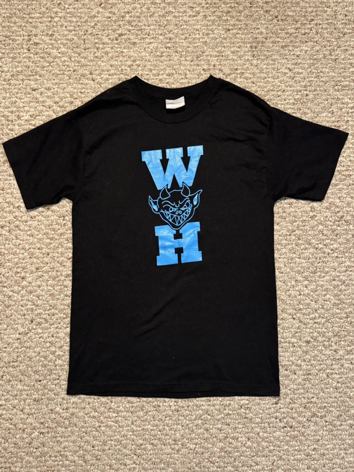 Vintage War Hungry "Lil' Demon" T-Shirt Size US S / EU 44-46 / 1 - 1 Thumbnail
