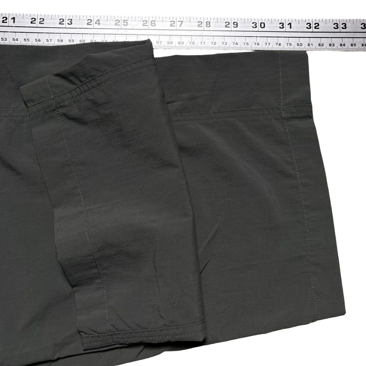 Columbia Columbia Pants Mens 44x30 Gray Omni-Shade Cargo Hiking Size US 44 / EU 60 - 5 Thumbnail
