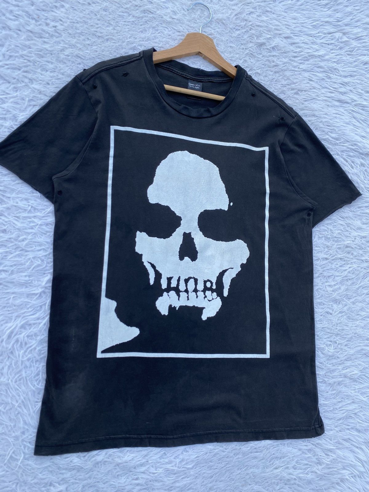 Vintage Rare Vintage Charles Manson Skulls by Number Nine Tshirt Size US L / EU 52-54 / 3 - 5 Thumbnail