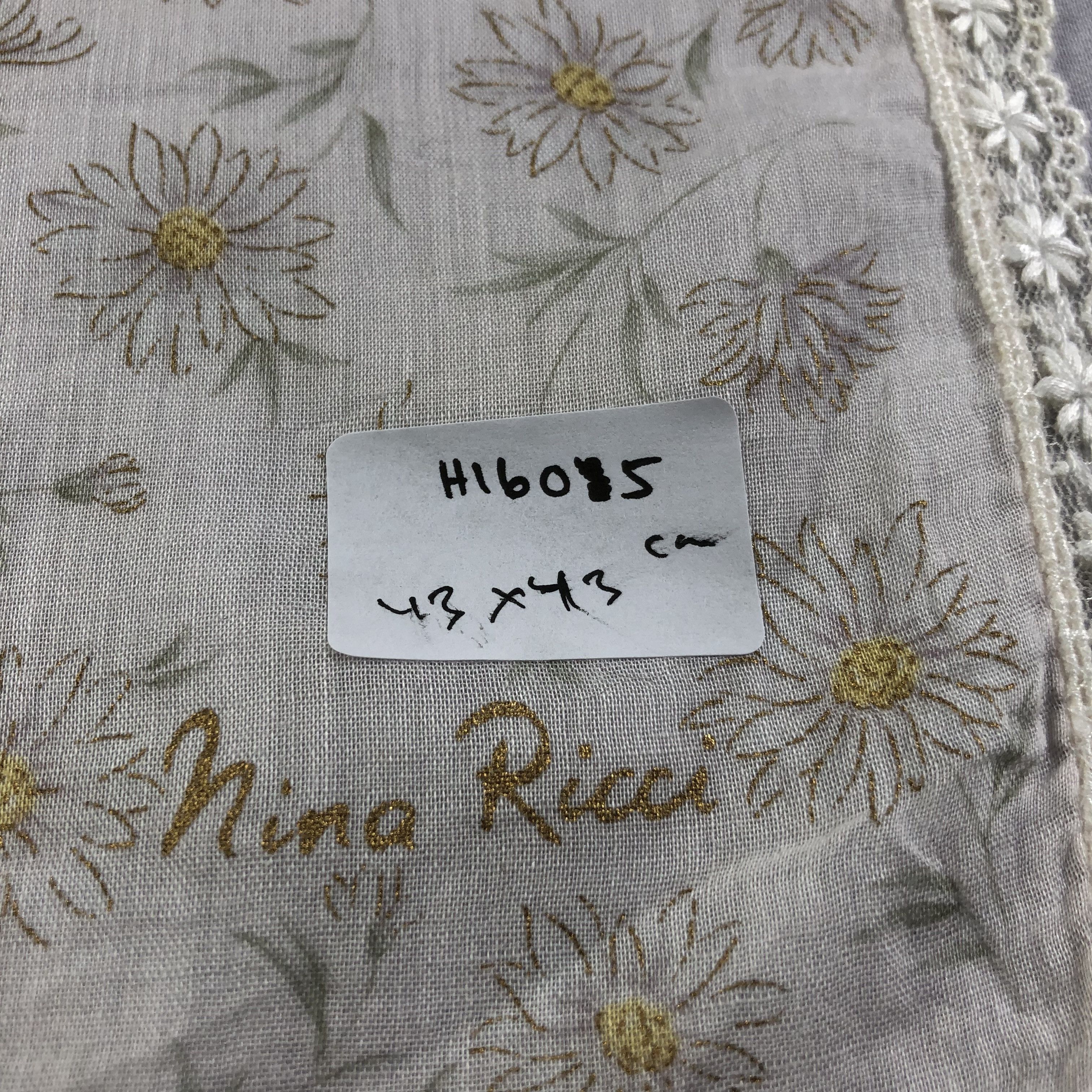 Nina Ricci Nina Ricci Laces Handkerchief Neckerchief Bandana H1605 Size ONE SIZE - 6 Thumbnail