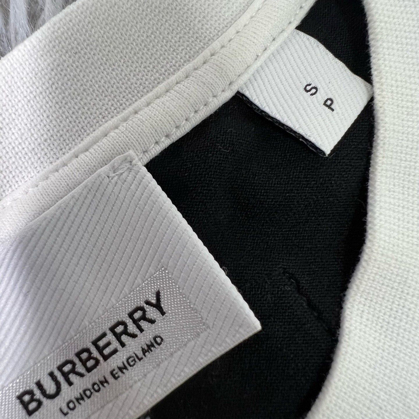 Burberry Burberry Men's Long-Sleeve Top Size US S / EU 44-46 / 1 - 4 Thumbnail