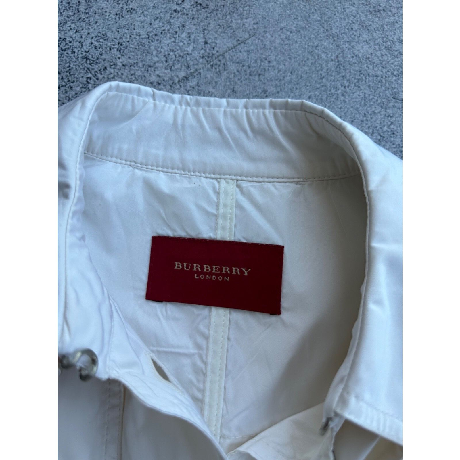 Burberry VTG Burberry Red Label White Woman Trench Coat Size M / US 6-8 / IT 42-44 - 6 Thumbnail