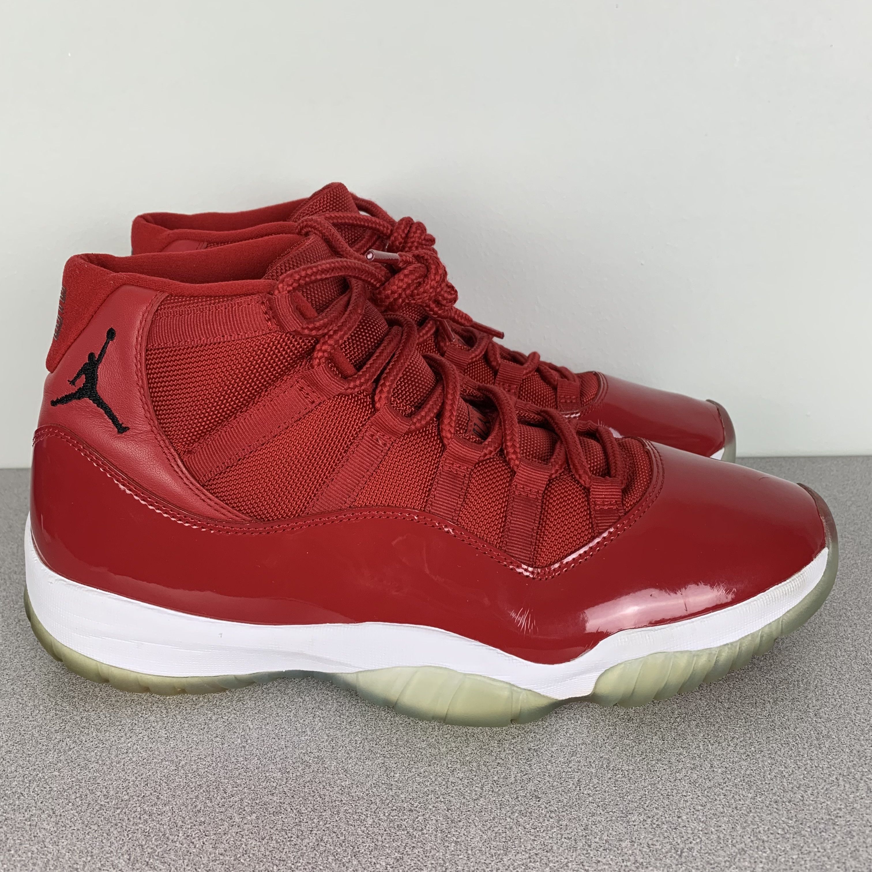 Jordan Brand Jordan 11 Retro Win Like 96 Size US 12 / EU 45 - 1 Thumbnail