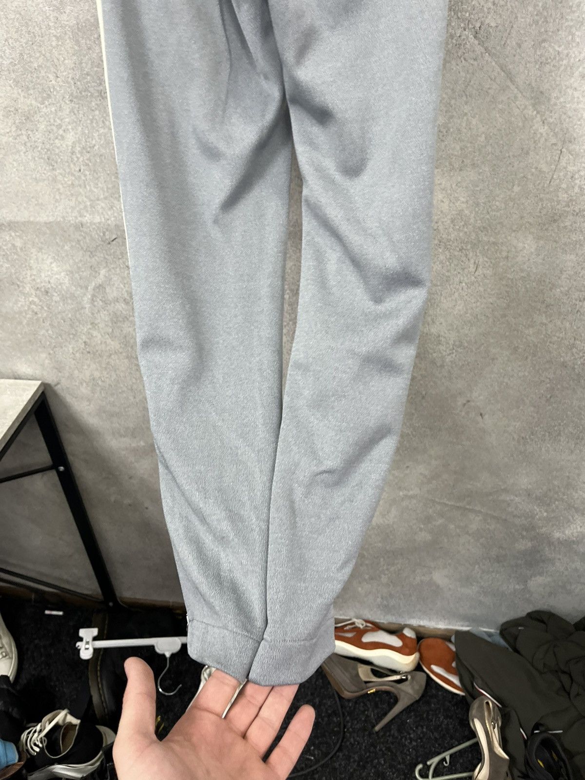 Palm Angels Palm Angels Sweatpants Size US 26 / EU 42 - 10 Thumbnail