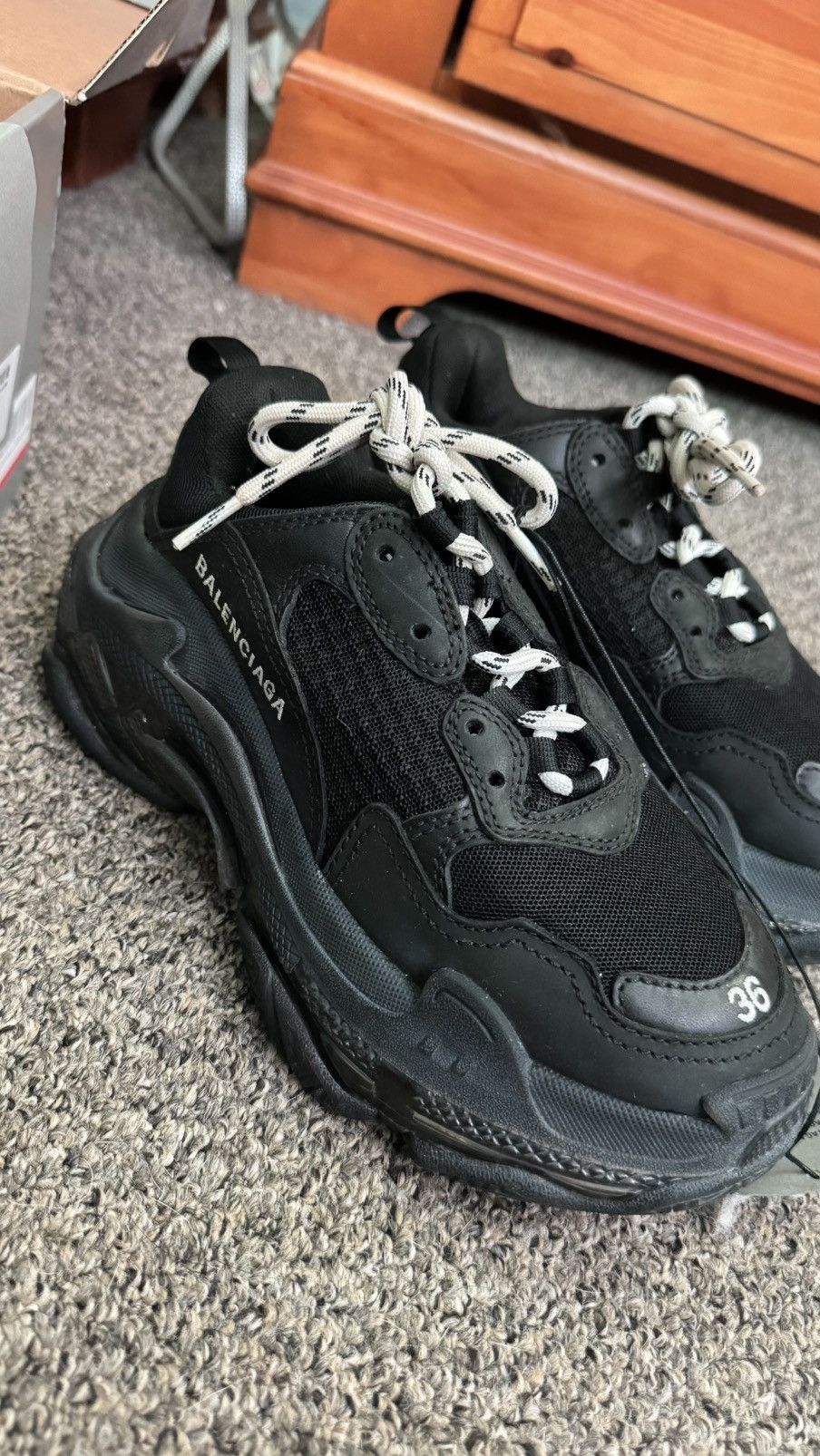 Balenciaga Balenciaga Triple S Size US 5 / IT 35 - 2 Thumbnail