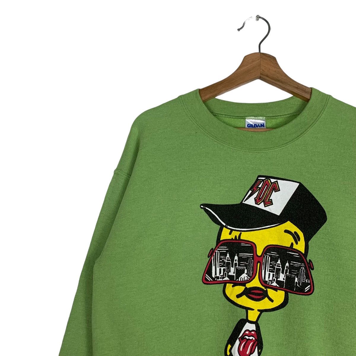 Gildan Tweety With ACDC Cap Rolling Stone Tees Sweatshirt #0737-C34 Size US S / EU 44-46 / 1 - 3 Thumbnail