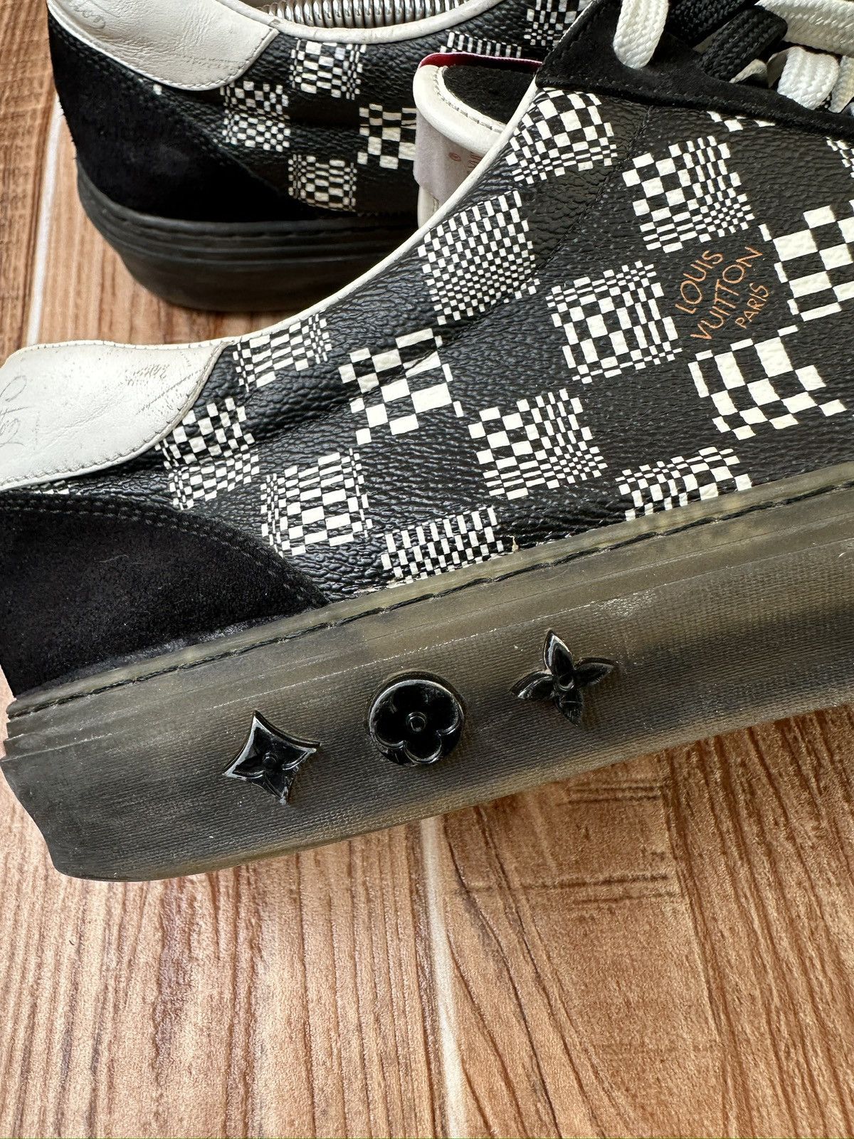 Louis Vuitton LV Ollie Black Plaid Monogram Sneakers Size US 10 / EU 43 - 12 Thumbnail
