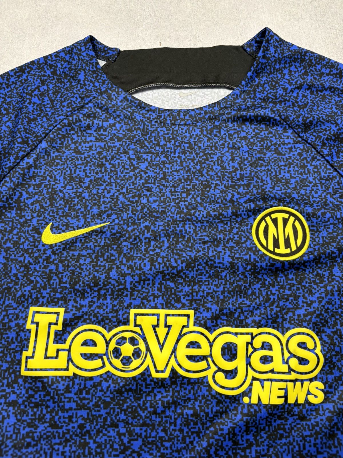 Nike Nike Inter Milan 2023/24 eFootball Training Pre Match Jersey Size US L / EU 52-54 / 3 - 5 Thumbnail