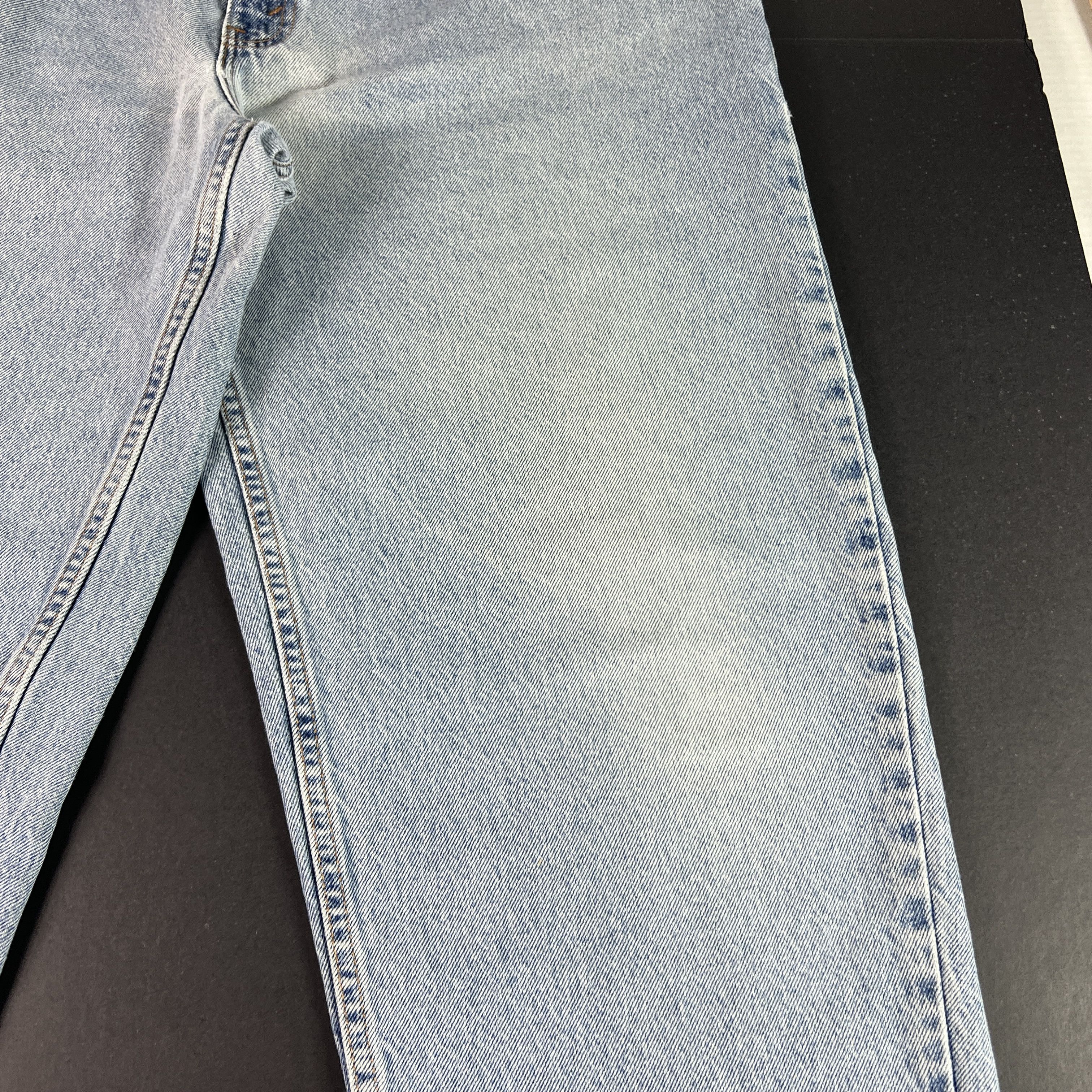 Levi's VTG 90s Levis Jeans 560 Loose Tapered Blue Denim Orange Tab Size US 37 - 5 Thumbnail