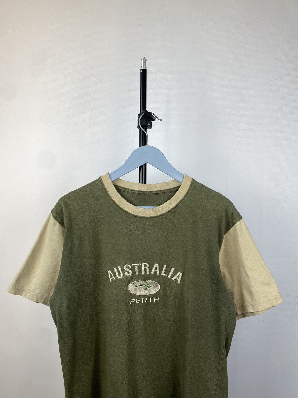 Vintage Vintage 90s Australia Big LOGO rare surf T-Shirt Size US M / EU 48-50 / 2 - 2 Thumbnail