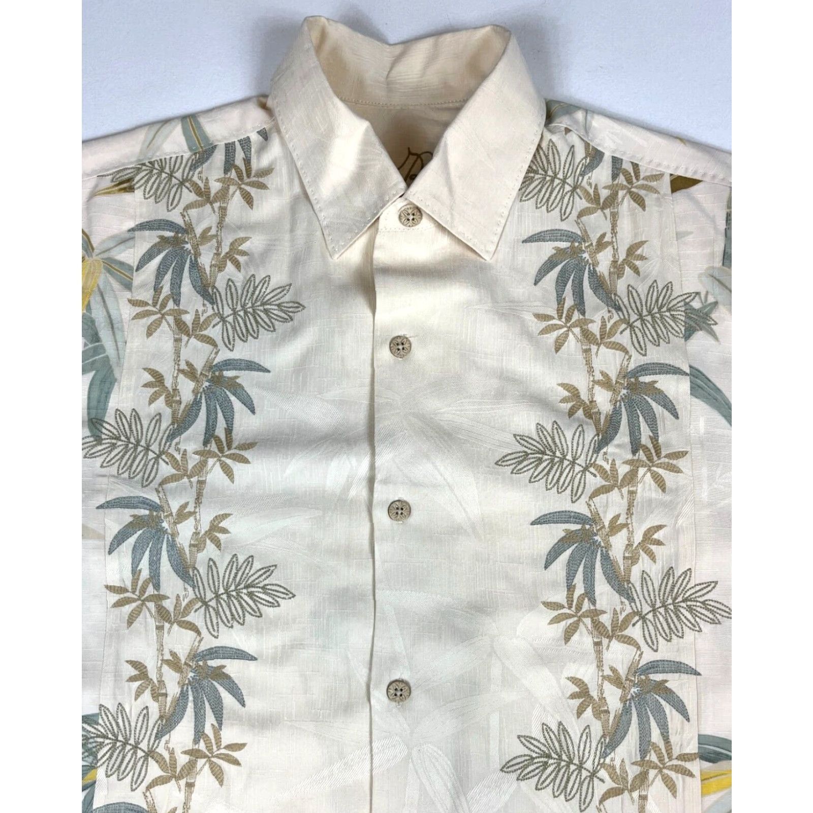 Tommy Bahama VINTAGE Tommy Bahama Shirt Men’s Short Sleeve Button-Up Silk Floral Sz M Beige Beach Hawaiian Flower Shirt Mens Size US M / EU 48-50 / 2 - 3 Thumbnail