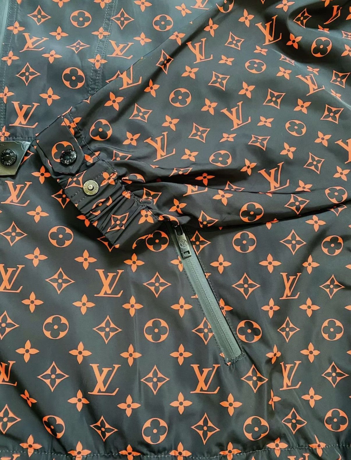 Louis Vuitton Louis Vuitton Black & Red Monogram Hooded Jacket J33 Size XS / US 0-2 / IT 36-38 - 5 Thumbnail