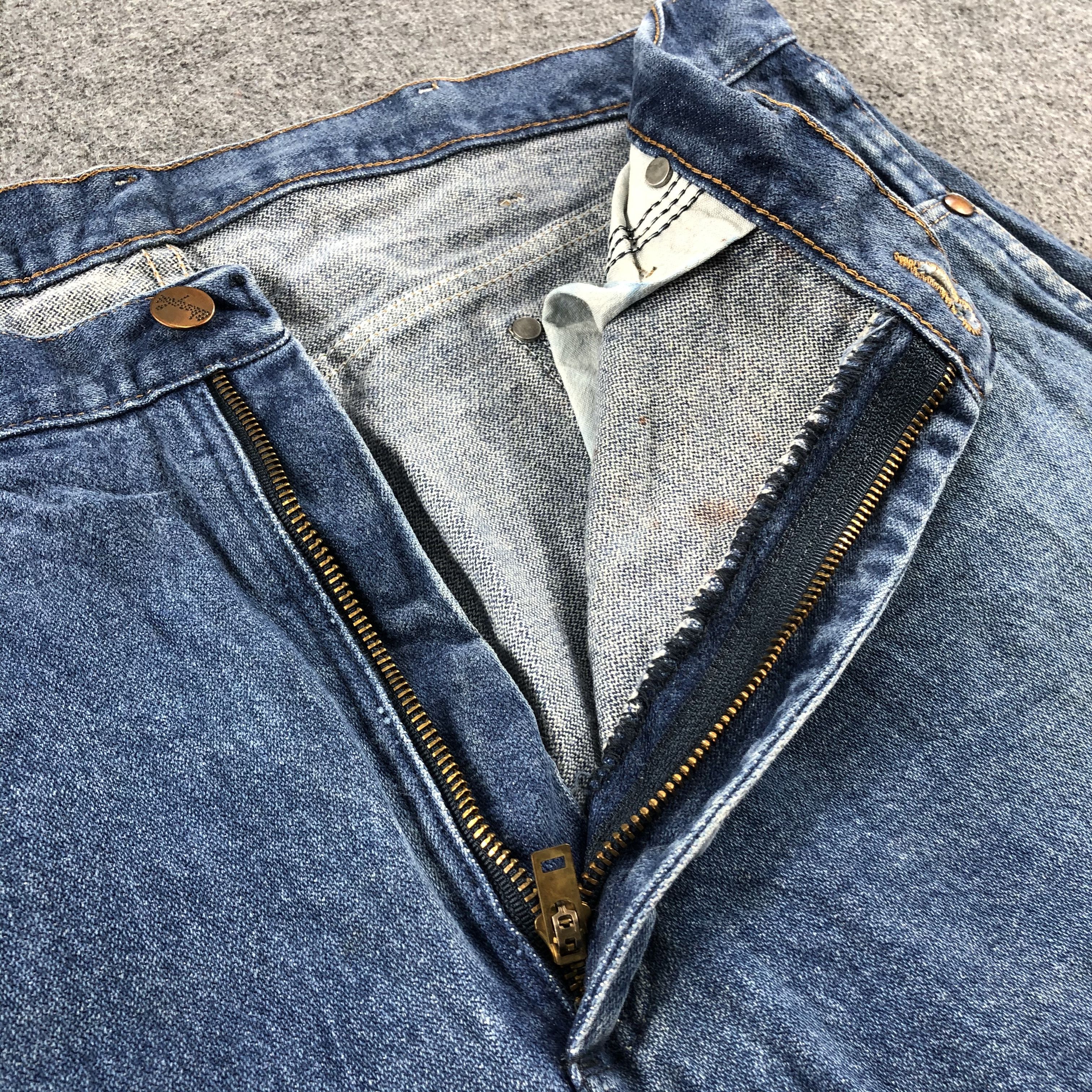 Vintage Vintage Blue Wash Wrangler Jeans-J2462 Size US 37 - 8 Thumbnail