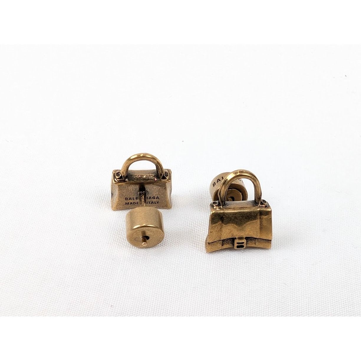 Balenciaga o1rshd1 Size: OS / Bronze Brass Hourgl Stud in Gold Size ONE SIZE - 9 Thumbnail
