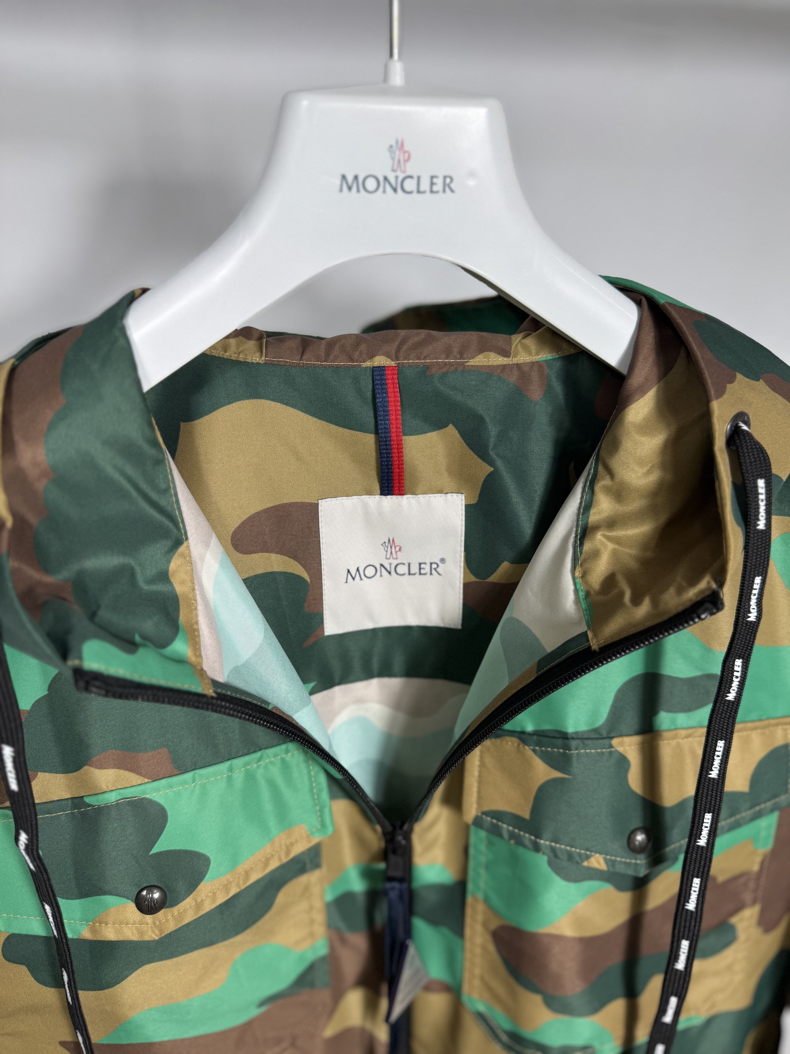 Moncler Moncler Carion Camo Jacket Size US XL / EU 56 / 4 - 5 Thumbnail