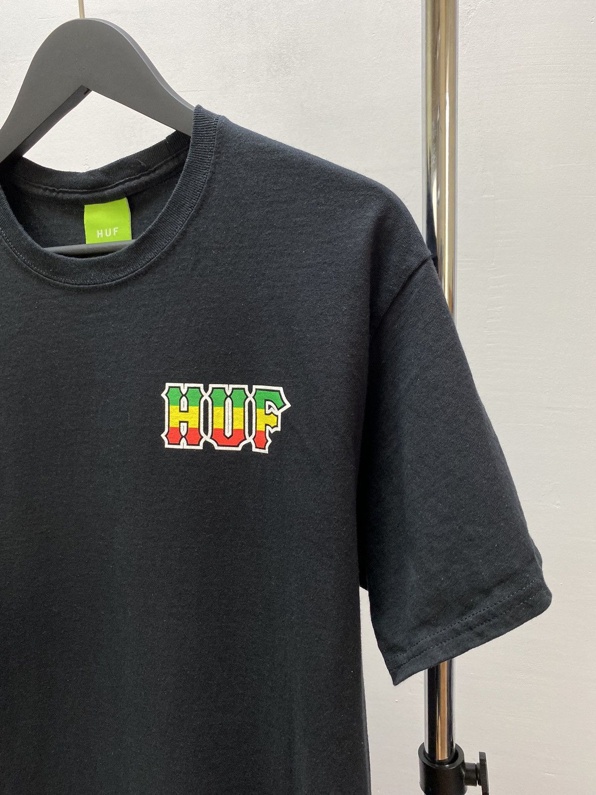 Huf Huf 20 Years Worldwide Streetwear Big Logo T shirt Size US L / EU 52-54 / 3 - 8 Thumbnail