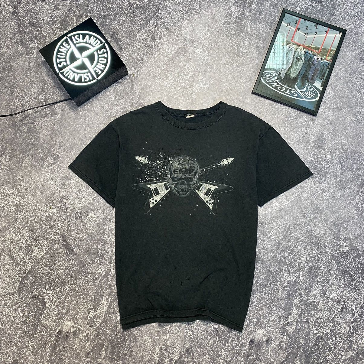 Band Tees Vintage EMP Big Logo Rock Band distressed 90’s tee Size US L / EU 52-54 / 3 - 1 Thumbnail