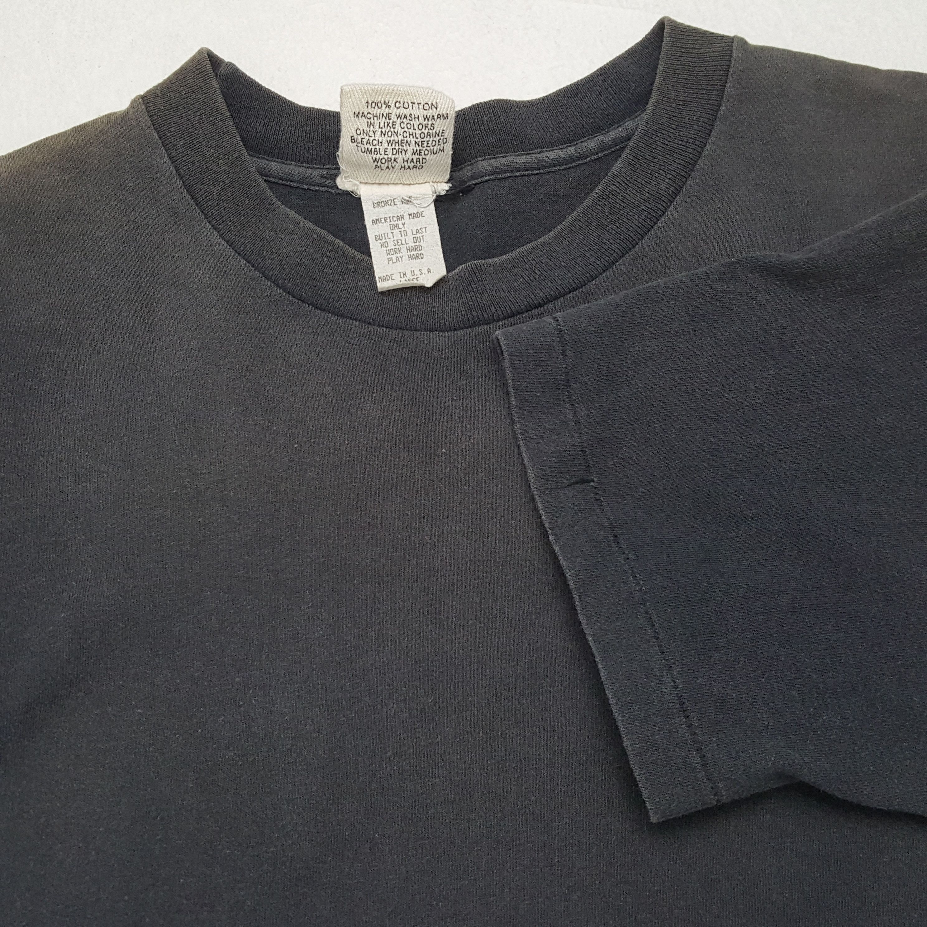 Vintage BRONZE AGE Surfing Streetwear Vintage Tshirt Size US M / EU 48-50 / 2 - 6 Thumbnail