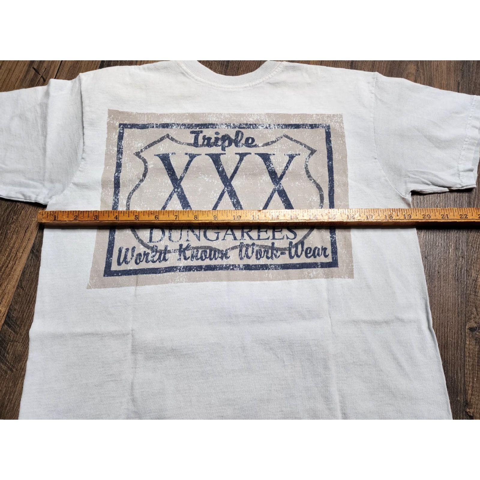 Vintage VINTAGE Triple X Women’s T-Shirt Cropped Short Sleeve Blue Cotton Oversized 90s Distressed Size ONE SIZE - 4 Thumbnail