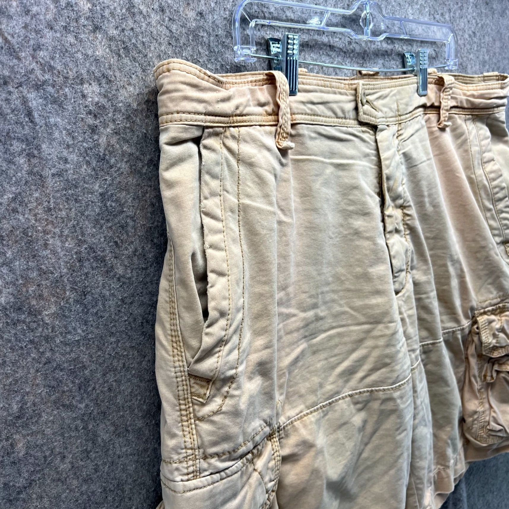 Polo Ralph Lauren VINTAGE Polo Ralph Lauren Shorts Mens 40 Khaki Cargo Tan Beige Cotton Fadded Size US L / EU 52-54 / 3 - 7 Thumbnail