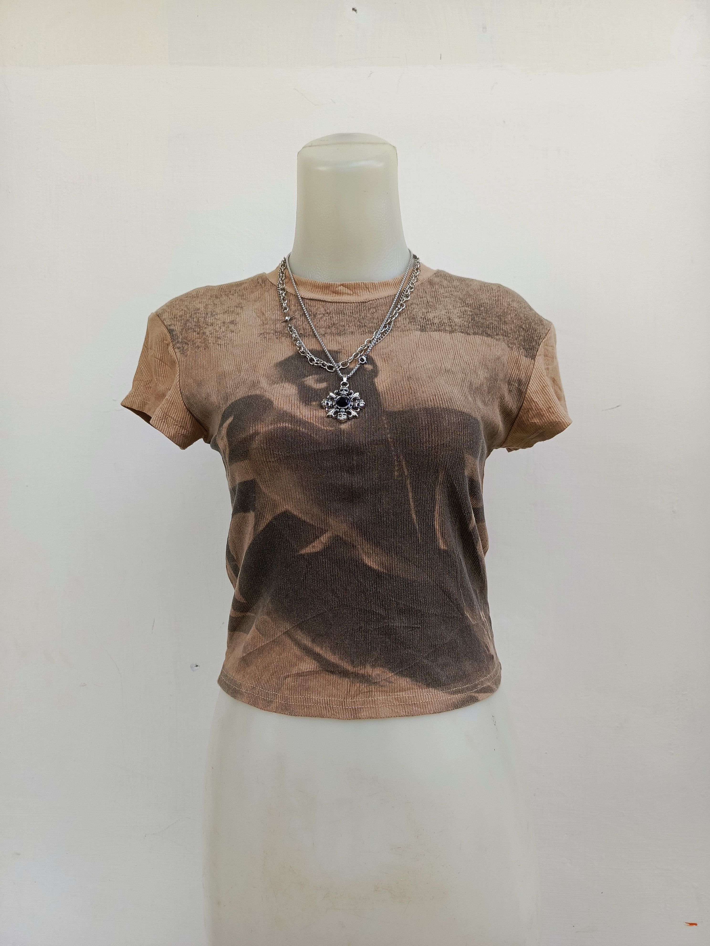 Japanese Brand Enjoy Meet Abstract Graphic Crop Tee Y2K Archive Aesthetic Size M / US 6-8 / IT 42-44 - 1 Thumbnail
