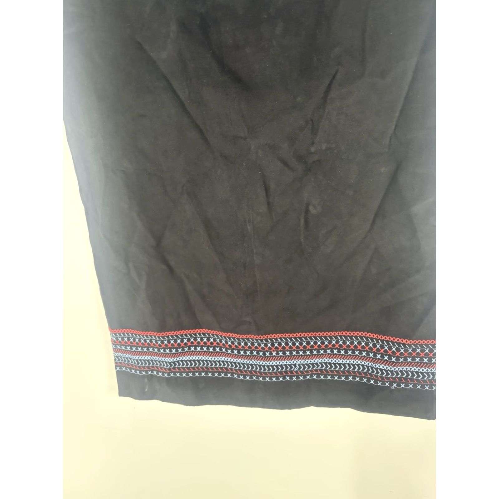 Vintage Vintage Petite Sophisticate Black Embroidered Maxi Skirt Womens Size 8 Hong Kong Size 30" / US 8 / IT 44 - 3 Thumbnail