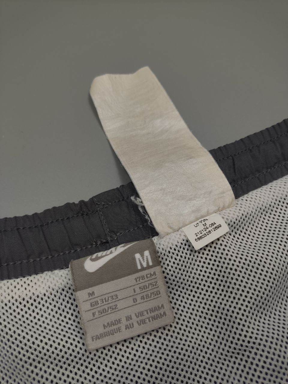 Nike Nike vintage swimming shorts street wear style Size US 31 - 11 Thumbnail