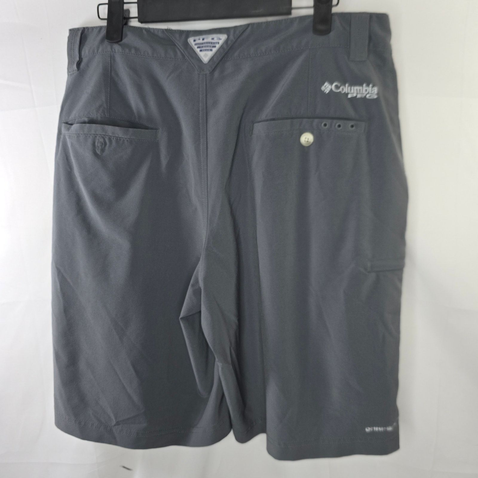 Columbia Men's Columbia PFG Omni-Shield Gray Shorts Size 32/10 Size US 32 / EU 48 - 3 Thumbnail