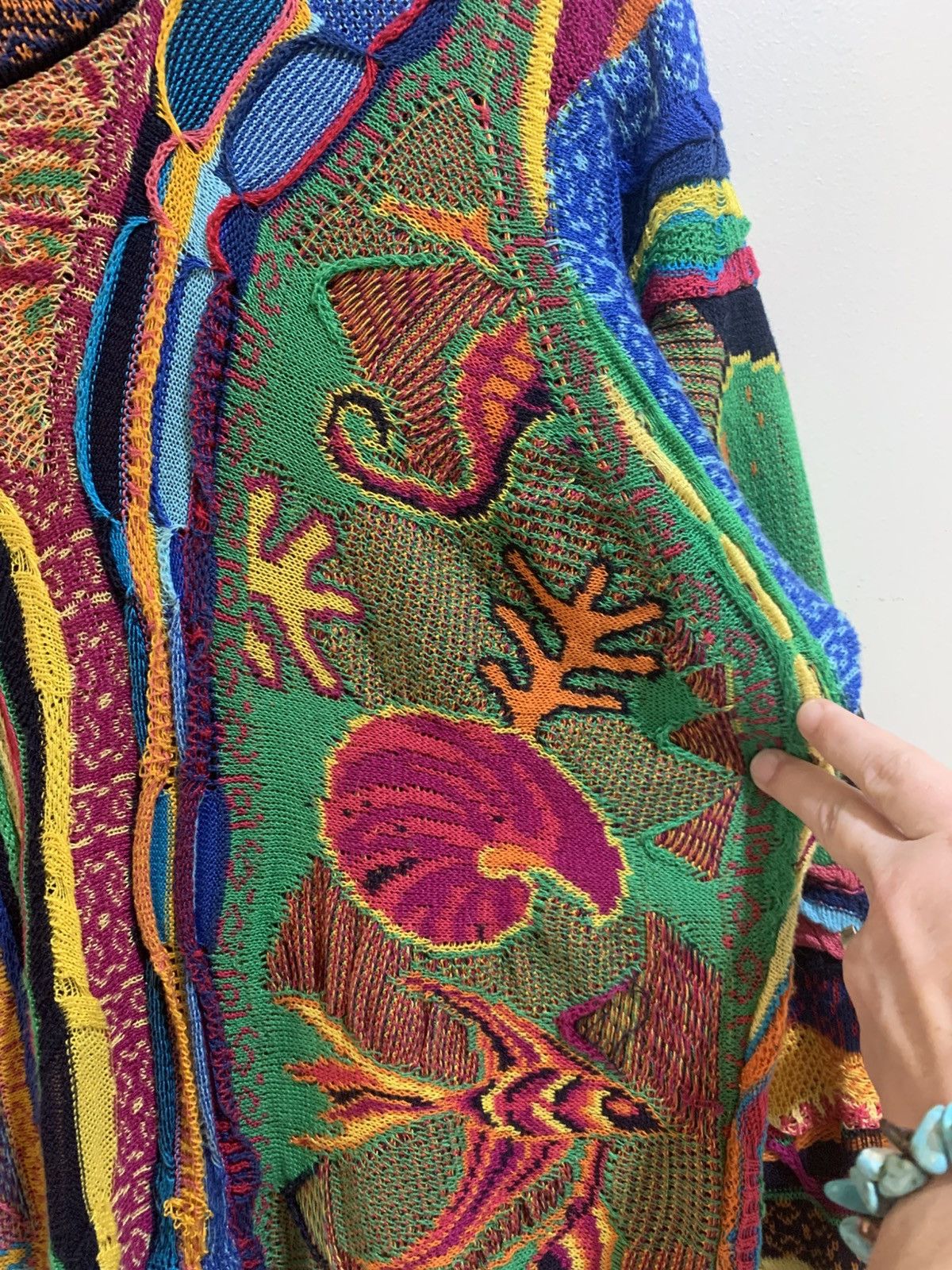 Coogi Tropical Fish Birds Flowers Coogi Sweater Large Size US L / EU 52-54 / 3 - 7 Thumbnail