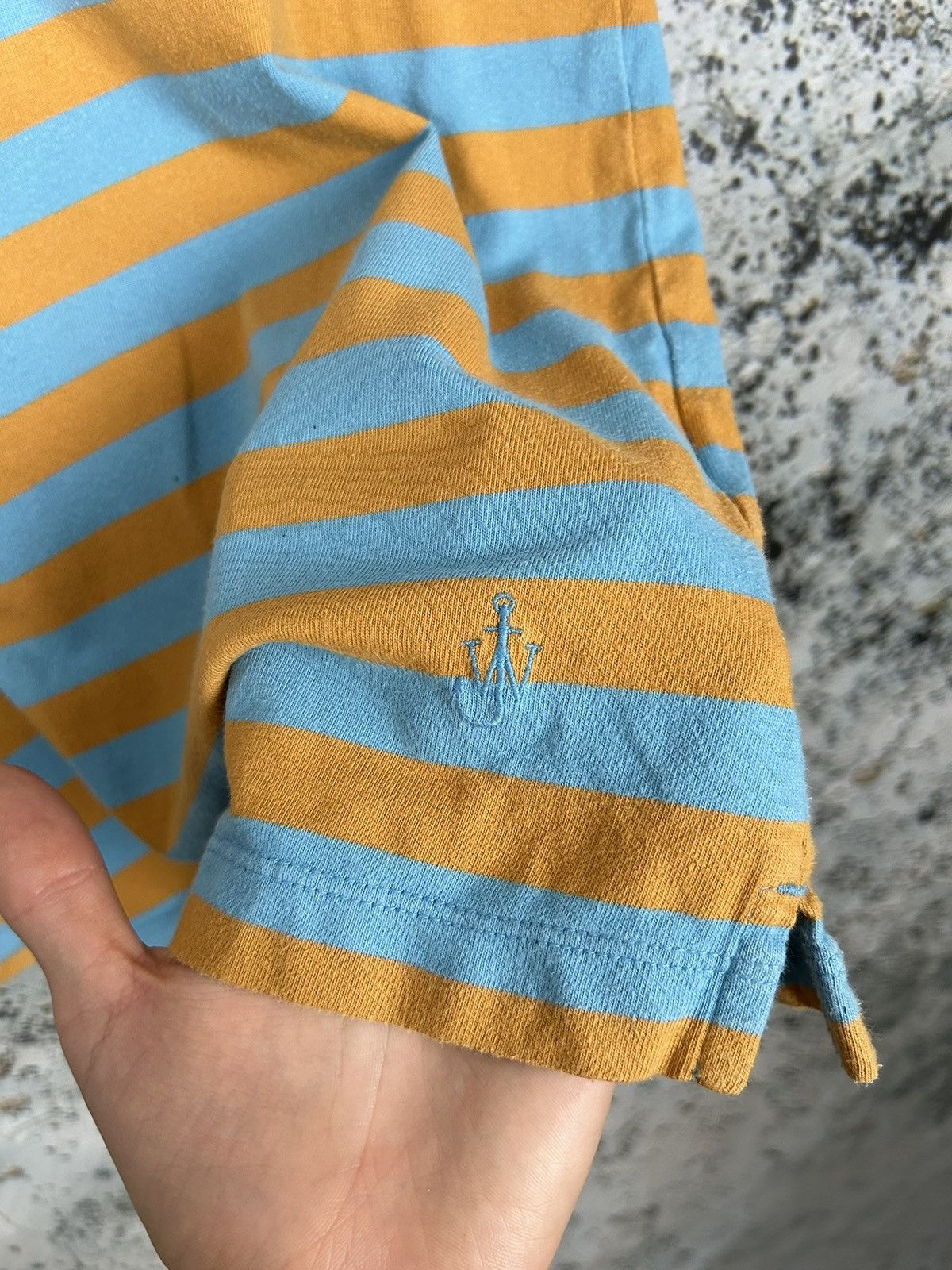 JW Anderson Uniqlo x J.W. Anderson Stripe Tee Streetwear Hype Designer Size US S / EU 44-46 / 1 - 5 Thumbnail