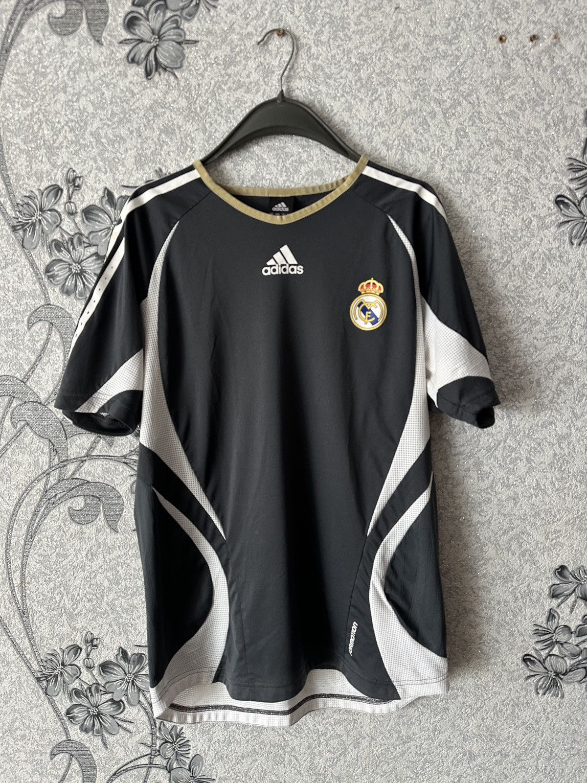 Adidas Real Madrid 2006 Formotion Training Football Shirt Size Size US M / EU 48-50 / 2 - 1 Thumbnail