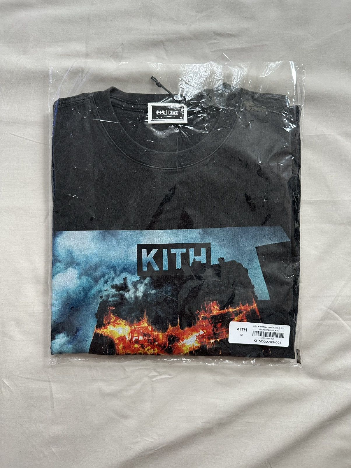Kith Batman Dark Knight Vintage Tee Size US M / EU 48-50 / 2 - 1 Thumbnail